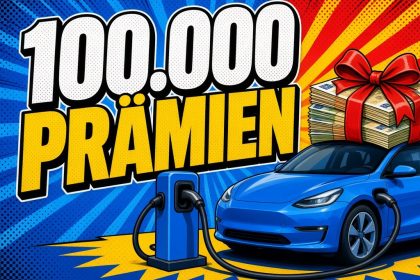 Comic-Illustration: blaues Elektroauto an einer Ladesäule, auf dem Dach ein Stapel Geldscheine mit roter Schleife, große Schrift 100.000 Prämien